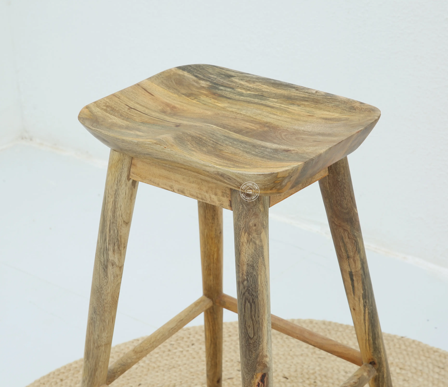 كرسي بار خشبي من فارو - خشب مانجو مصمت، لمسة نهائية طبيعية، ارتفاع ٧٦ سم | أوبل هوم الإمارات العربية المتحدة