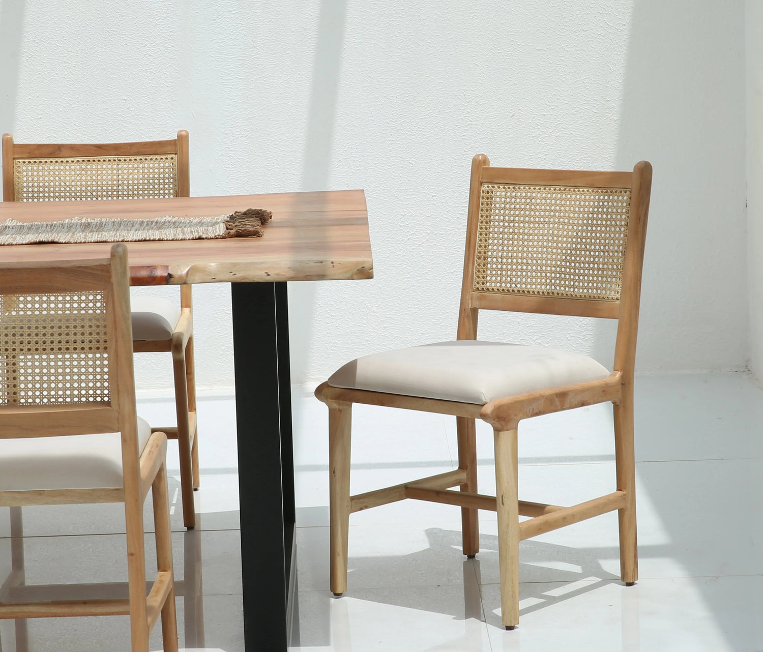 Dining Chairs & Benches - Opelhome
