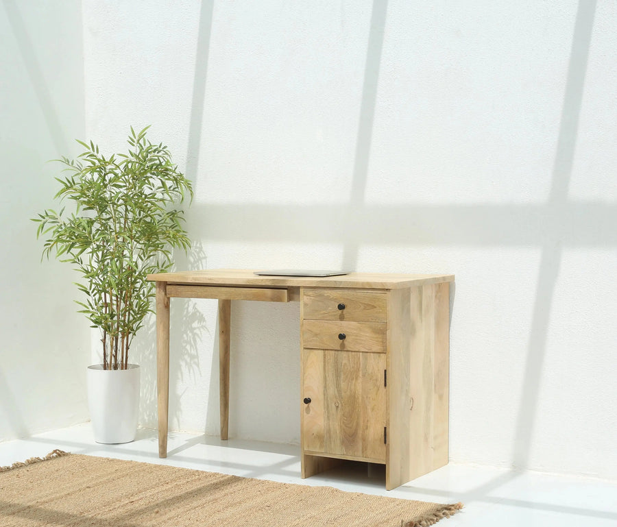 Desks & Study Tables