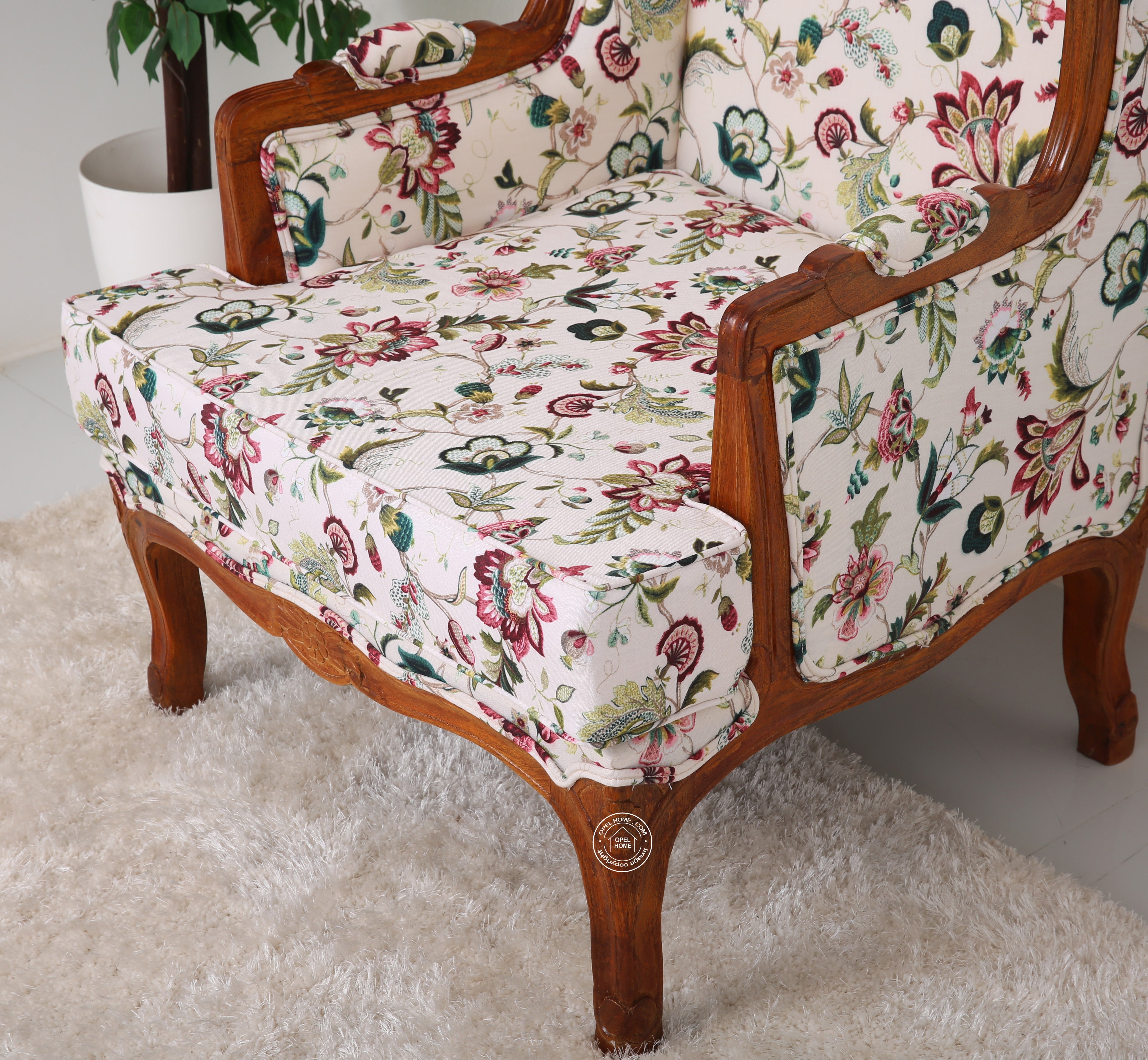 Modura Wooden Lounge Chair