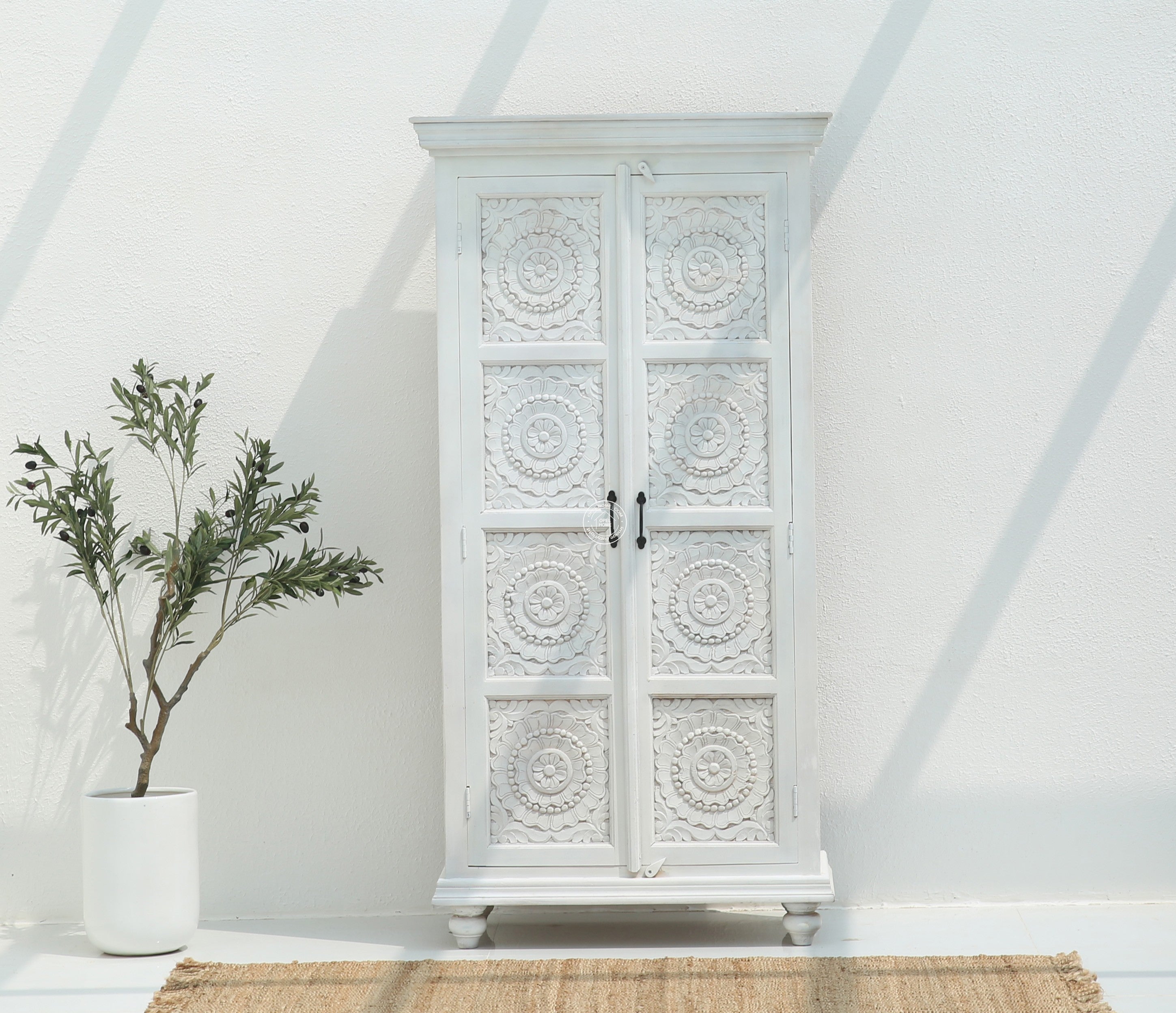 Qset wooden 2 door closet