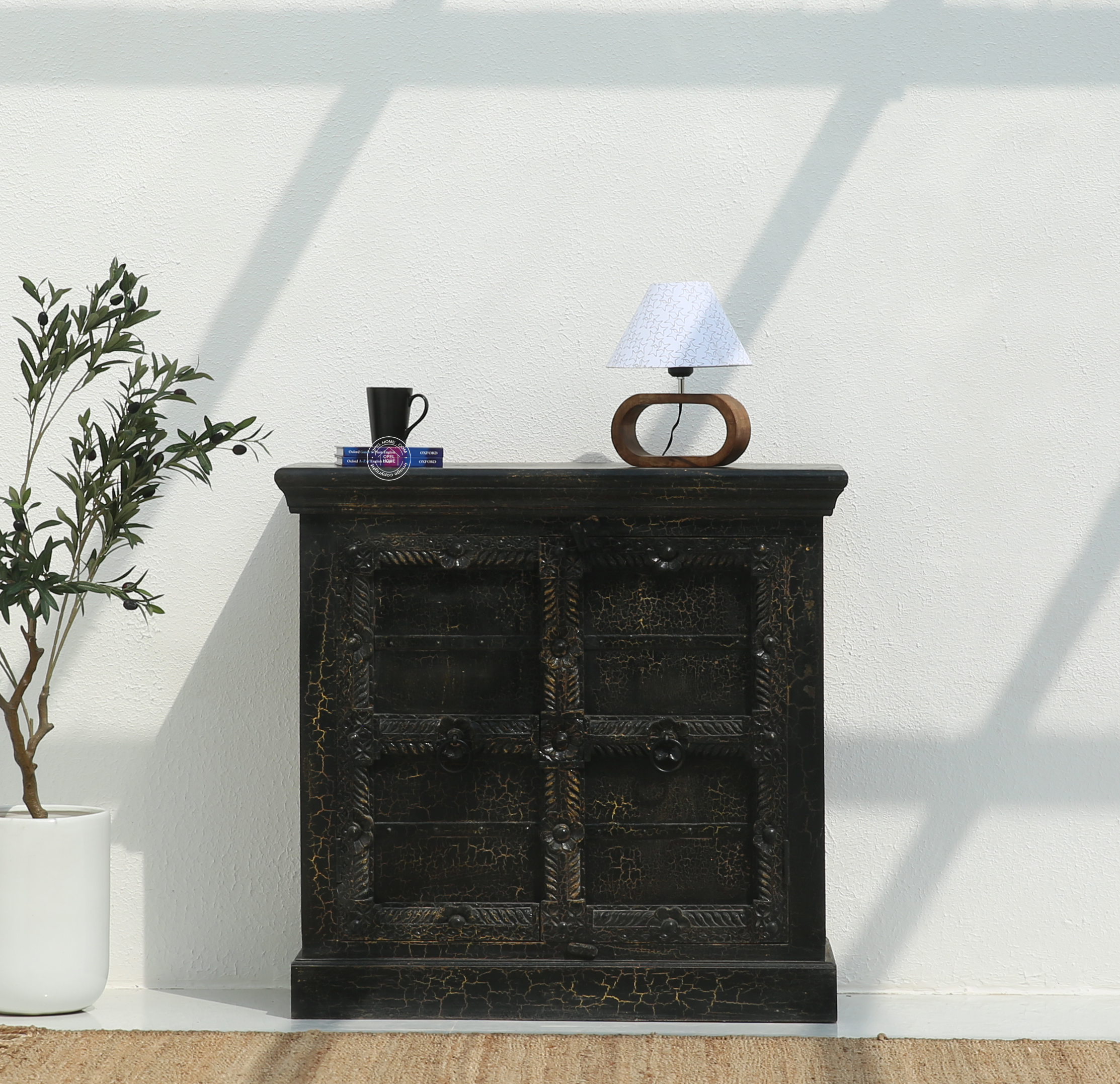 Giva wooden 2 doors Black Sideboard