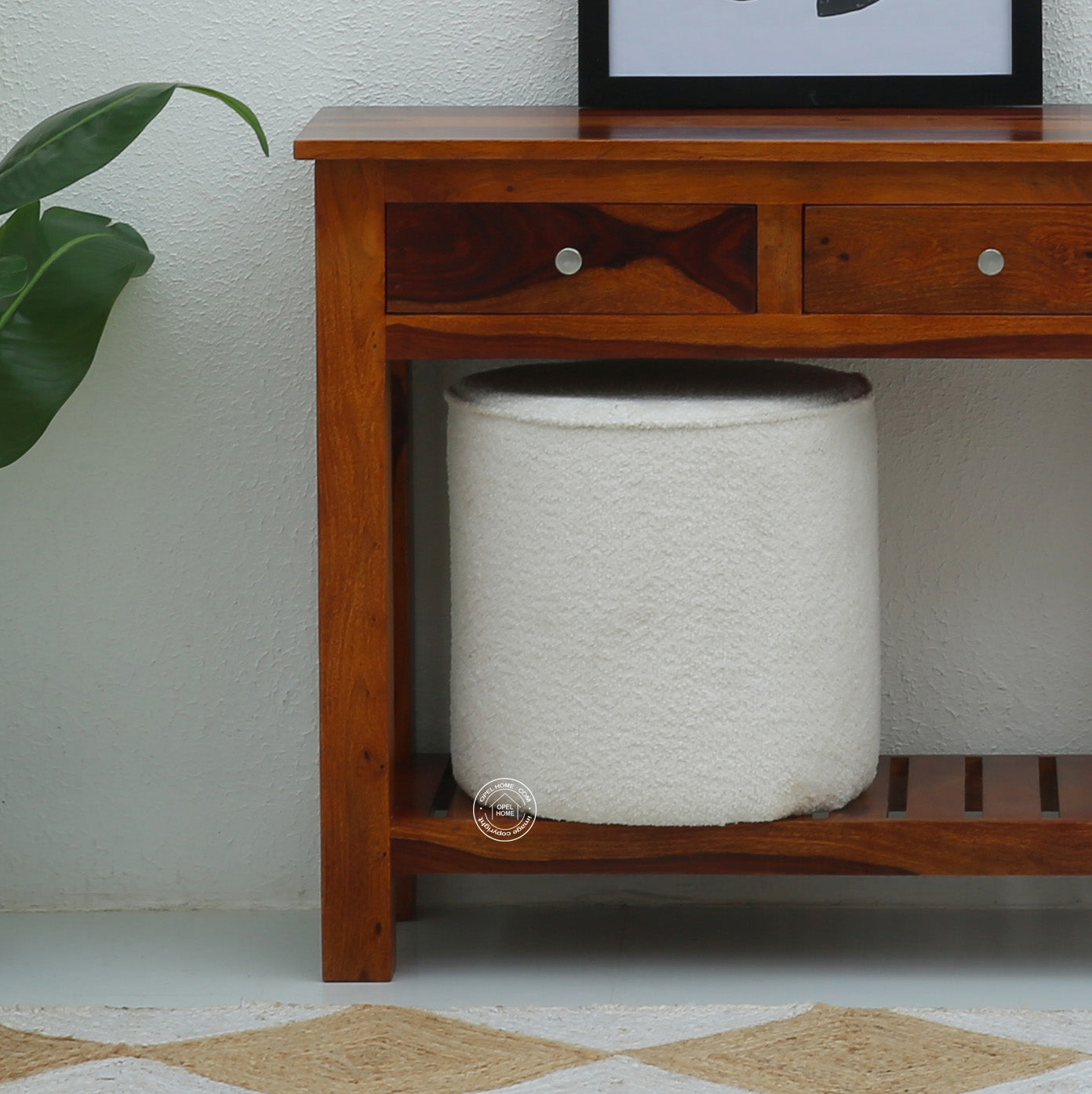 Orin Round Pouf