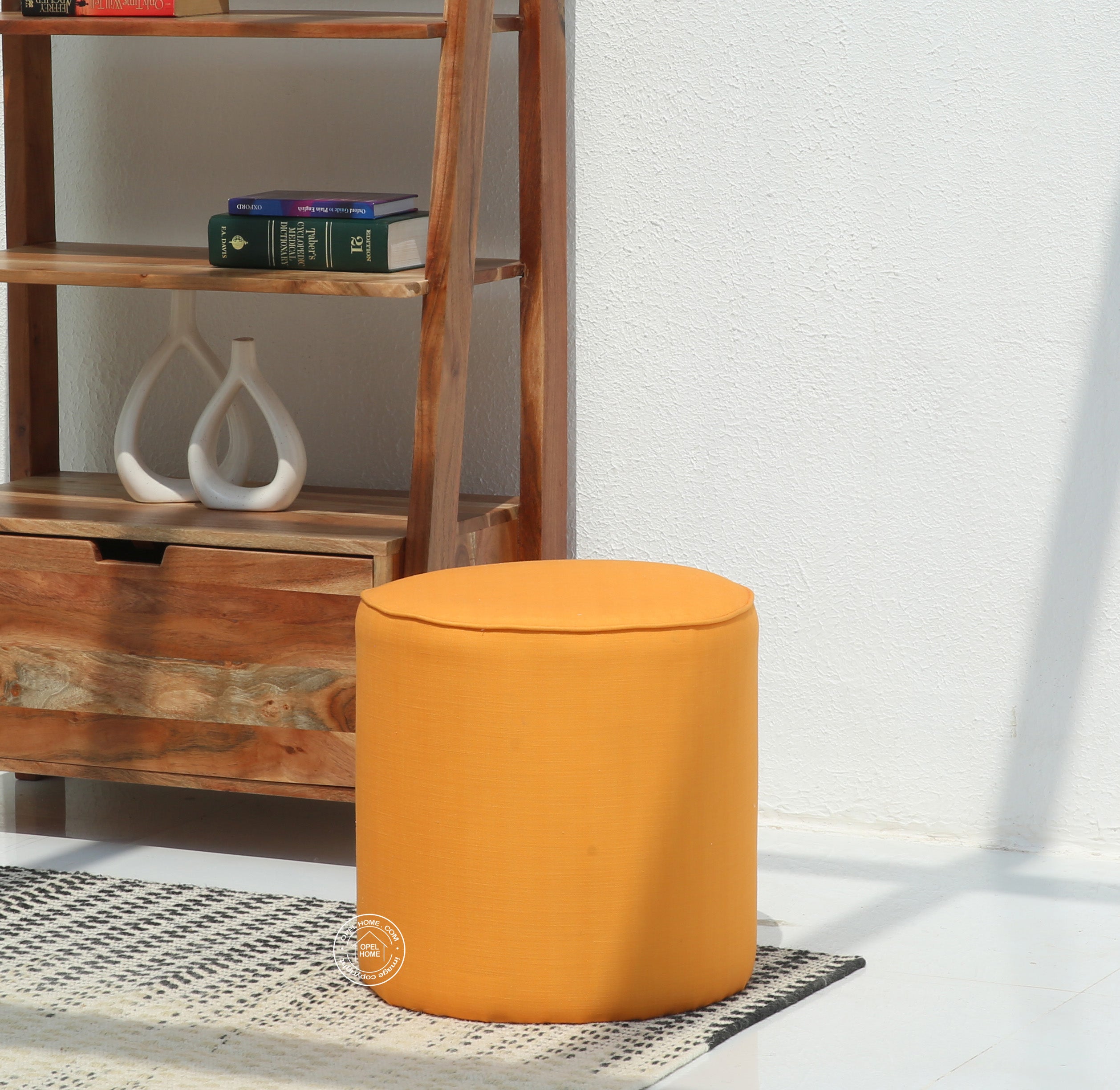 Orin Round Pouf