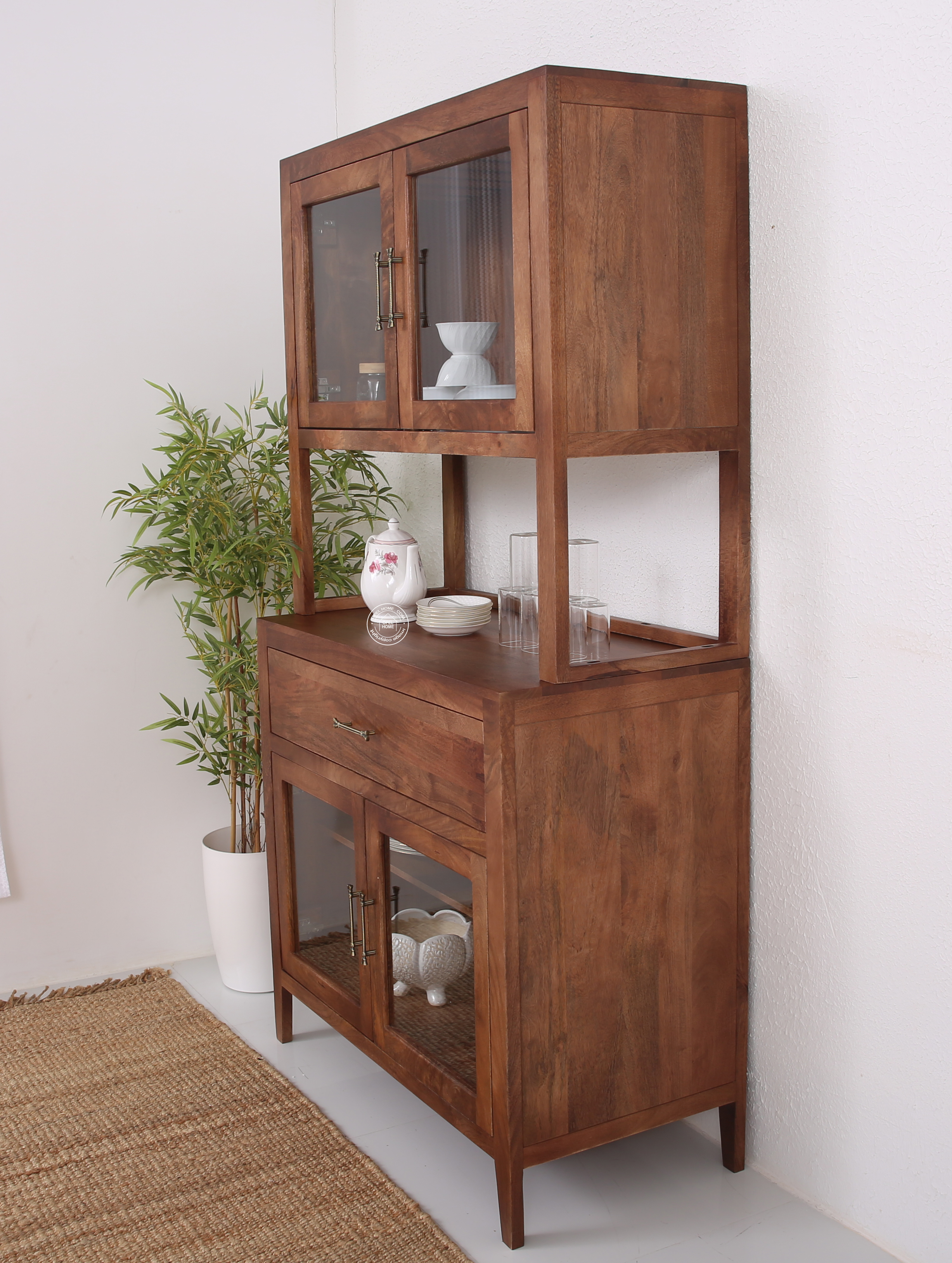 Minion glass wooden 4 door bar cabinet with drawer