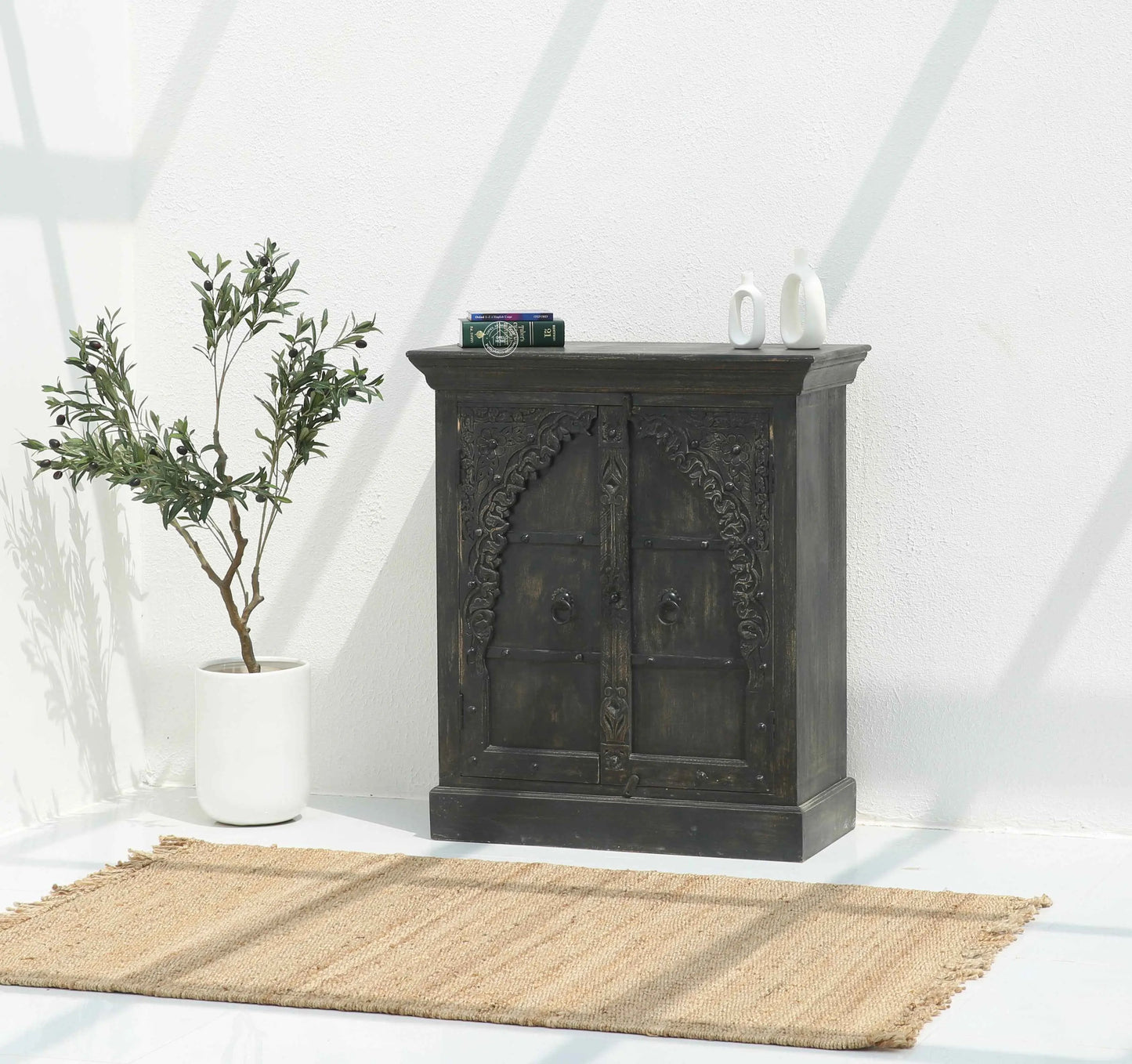 Gran wooden 2 door cabinet (Black finish)