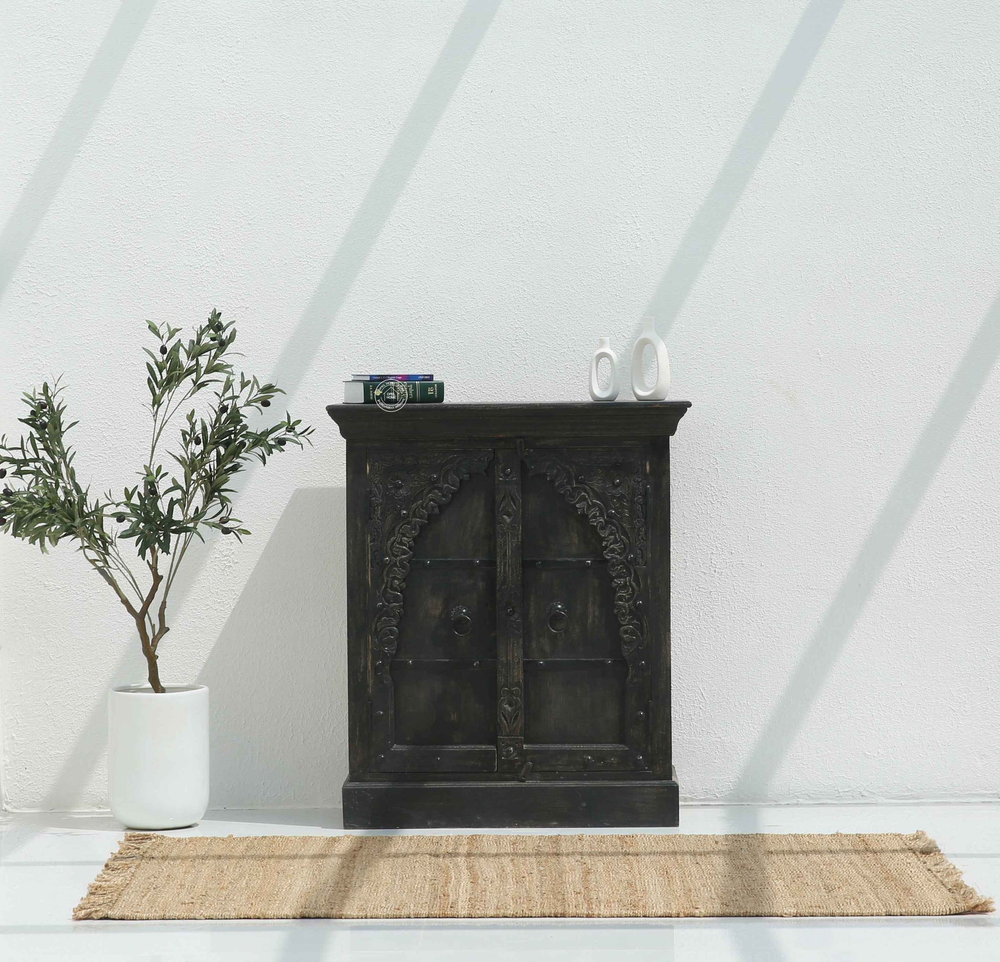 Gran wooden 2 door cabinet (Black finish)