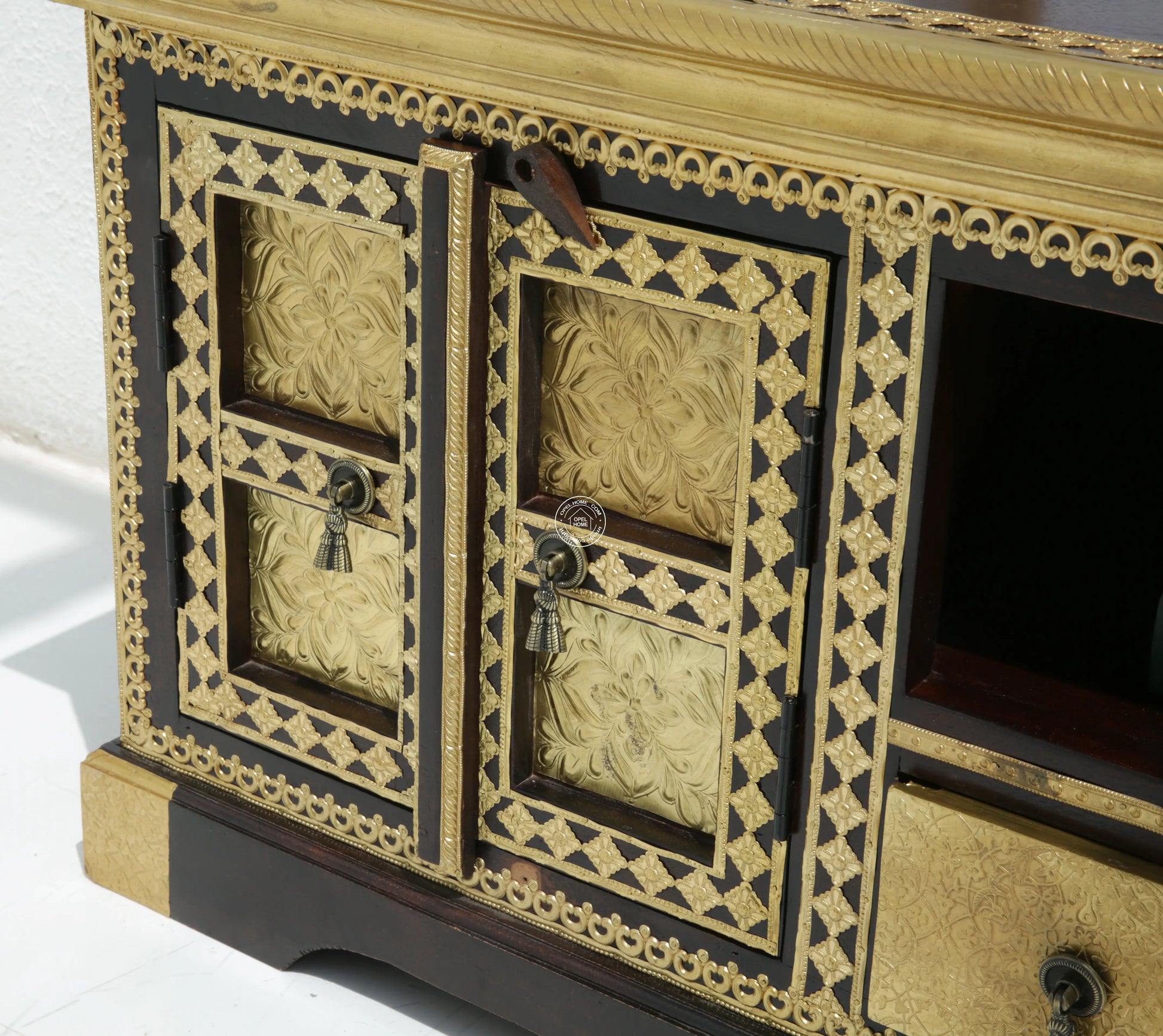 Tannis Brass FTD TV Stand - Opelhome