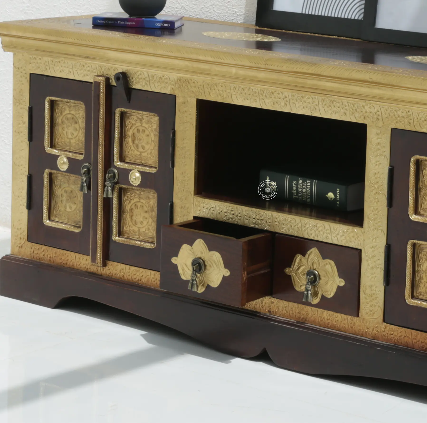 Tannis Brass TV Stand – Carved FTD Design, Solid Acacia Wood & Brass, Walnut Finish | Opelhome UAE Opel Home